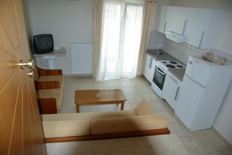Calypso Hotel Siviri Buitenkant foto